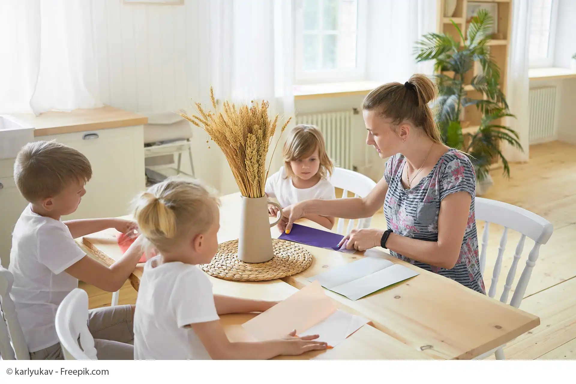 Erziehung im Familienalltag 4 Babysitter Erzieher