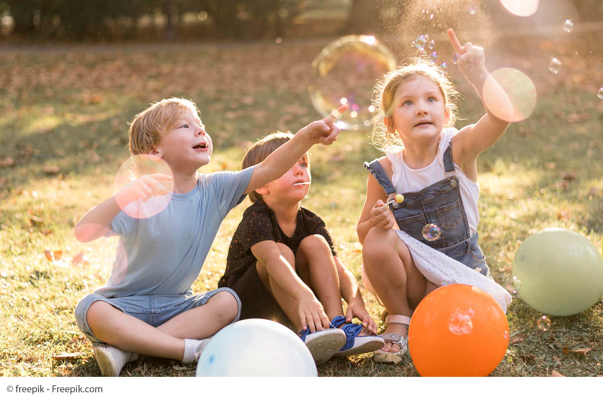 Outdoor Kinder Garten Sommer Kindergeburtstag Seifenblasen Kinderbespaßung