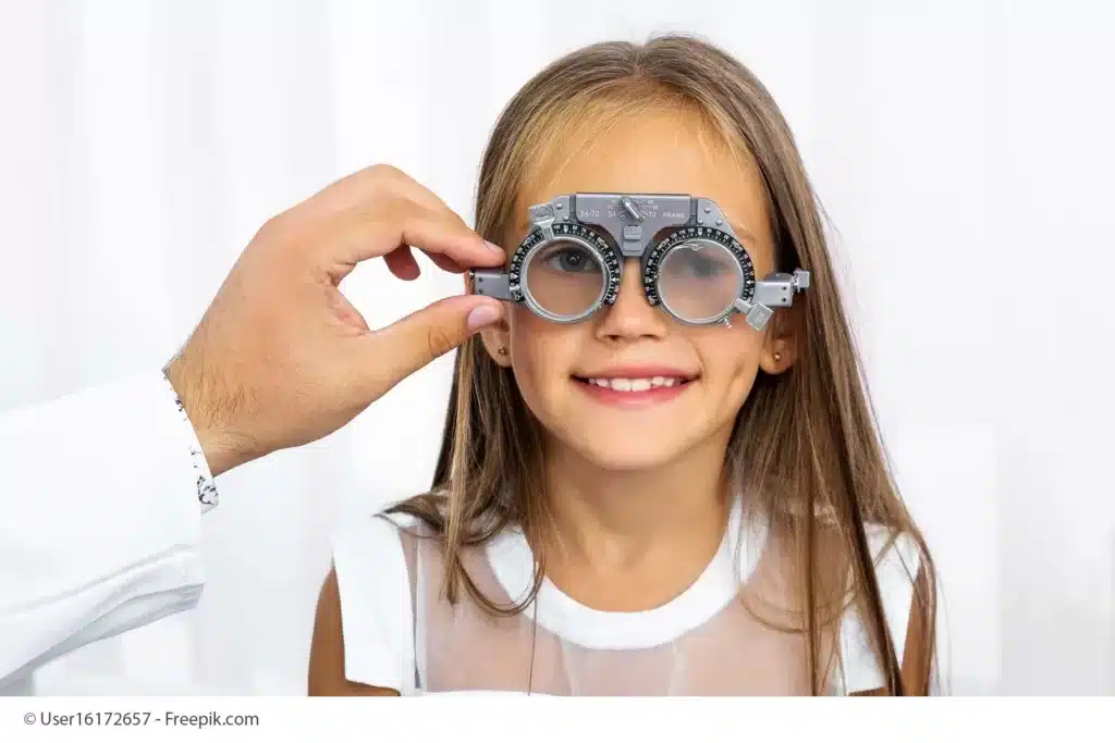 Augen Kontaktlinsen Simply Thorsten Bauch