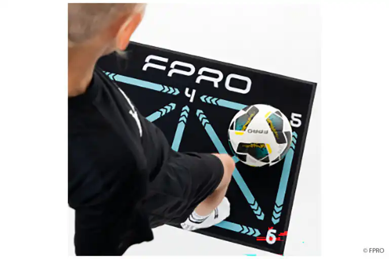 FPRO Ball Mastery Mat 2.0 mit App – Fußball Trainingsmatte für Kinder
